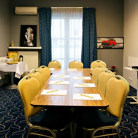 Comfortbiznes Hotel 3*